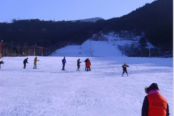 神农滑雪场